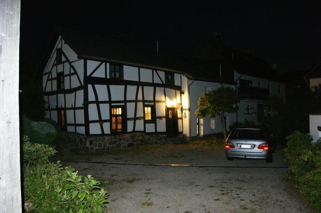 Authentiek Eifelhuis Hecken Habitación foto